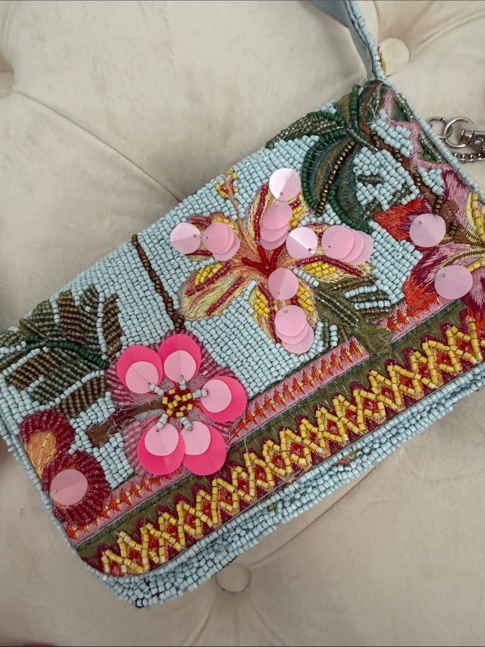 Beaded Floral Pink Accent Shoulder Bag - Picture 13 of 14